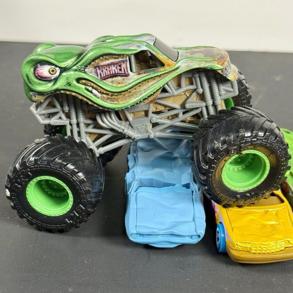 Monster Jam KRAKEN 1:64 Loose-2021 Edition Diecast Toy 1:64 Scale